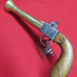 Magnifique Pistolet a percussion de Marine Tromblon&eacute;