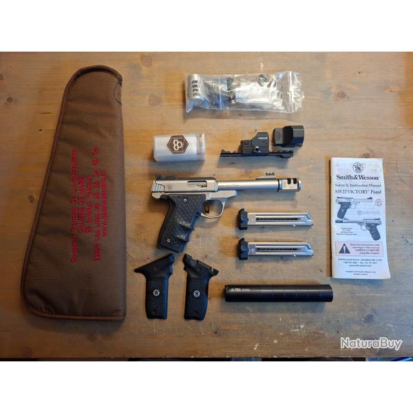 Pistolet Smith & Wesson Victory 22lr avec accessoires et pi�ces d�tach�es