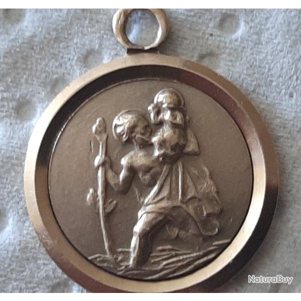 Pendentif, m�daillon saint Christophe en or 333