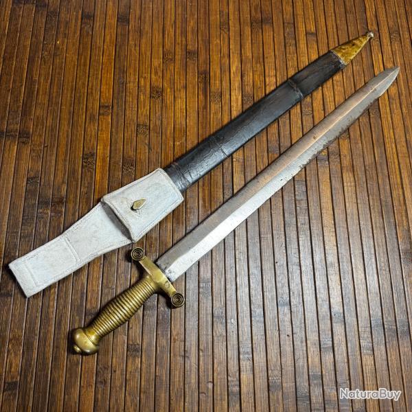 GLAIVE  MOD�LE 1831 MOD�LE  TYPE GARDE NATIONALE AVEC FOURREAU ET GOUSSET CUIR