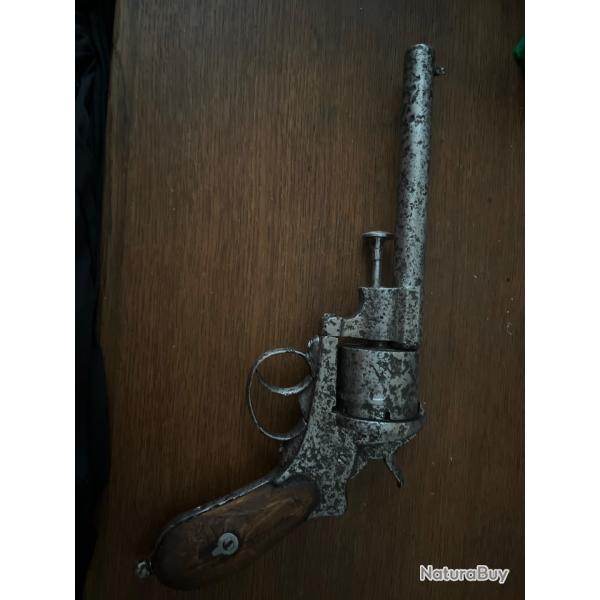 Ancien revolver