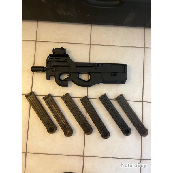 R�pliques P90 novritsch