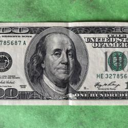 Billet rare de 100 dollars Am&eacute;ricains excellent &eacute;tat.