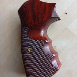 Poign&eacute;e Nill pour S&W carcasse N square butt