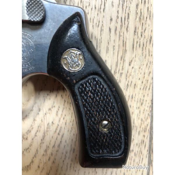 Plaquettes  bois S&W J round butt