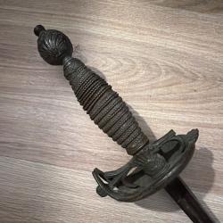 &eacute;p&eacute;e de cours Louis XV avec branche cass&eacute;e et sans fourreau