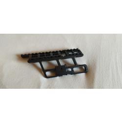 Rail lat&eacute;ral pour AK