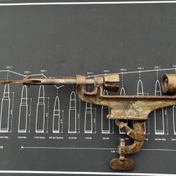 Sertisseur ancien solide pour rechargement calibre 12