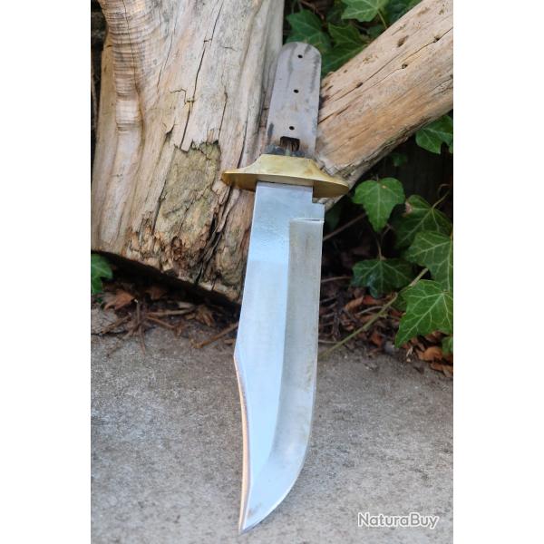 Lame Bowie Clip Point Acier Carbone 1055 Lame A Customiser Le Manche Garde Laiton Couteau de Chasse