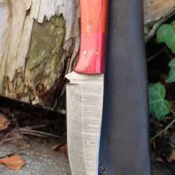 Skinner Couteau Damas Lame 256 Couches Lame Trailing Point Manche Rubis Fabr Artisanale Etui Nylon