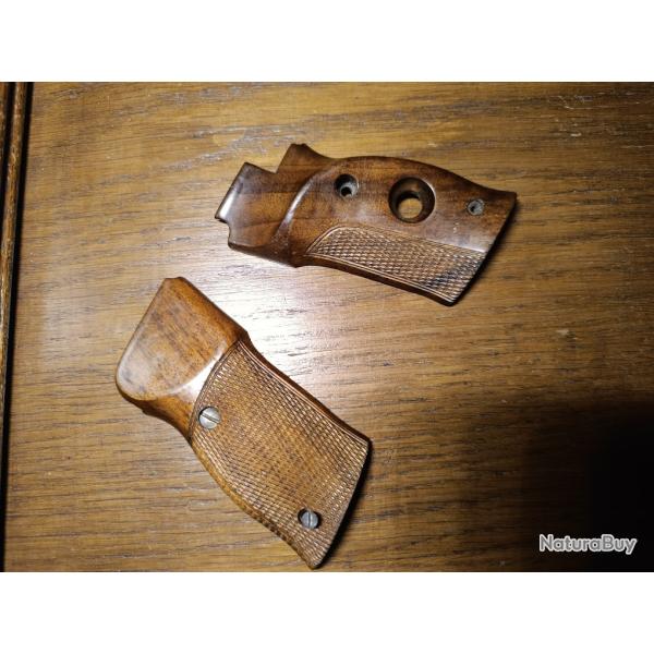 POIGNEE POUR PISTOLET BERETTA 102 CALIBRE 22LR.........a017bis
