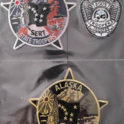 LOT &Eacute;CUSSONS US POLICE AM&Eacute;RINDIENNE N'17