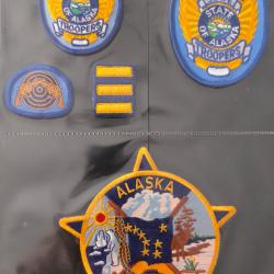 LOT &Eacute;CUSSONS US POLICE AM&Eacute;RINDIENNE N'18