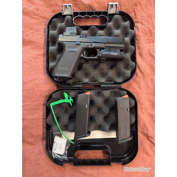 A saisir Glock 21 Gen 5 MOS .45ACP tout �quip� (Holosun HE509T(titane)-RD & Torche Trustfire)