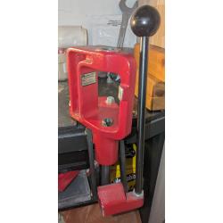 Presse Hornady Lock-n-Load + plaque support m&eacute;tallique + lubrifiant pour douilles