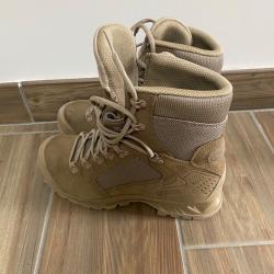 Chaussures Meindl port&eacute;es 1 journ&eacute;e