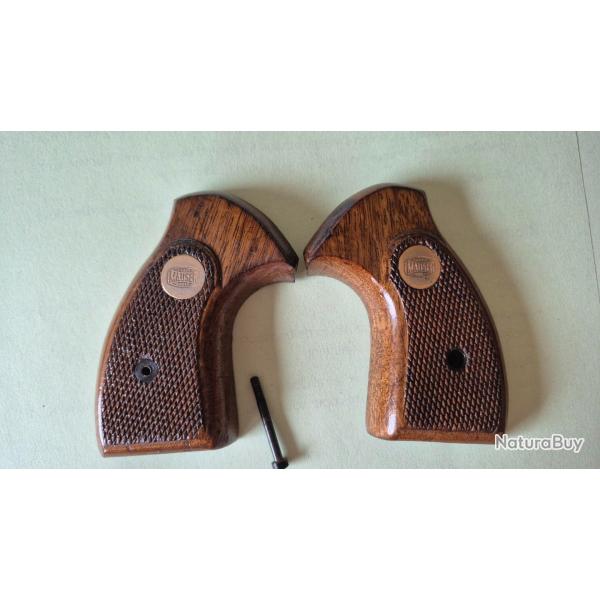 Plaquette bois MAUSER + vis