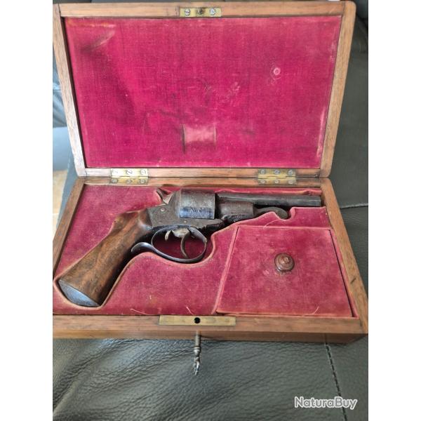 Rarissime Revolver JAVELLE � PERCUSSION CENTRALE 9mm - Grav� - Coffret d'�poque - Cat�gorie D