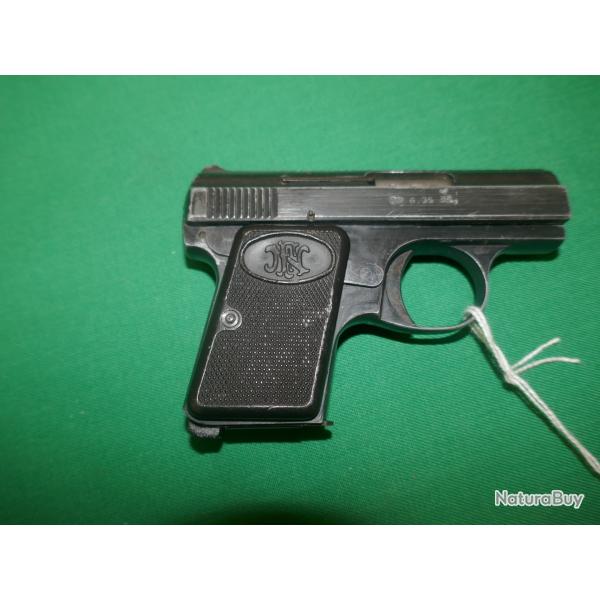 Pistolet BROWNING BABY 6.35mm mod�le sous trait� chez MAB en France