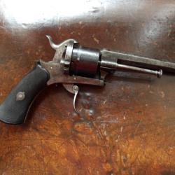 REVOLVER A BROCHE LIEGEOIS DE BELLE FACTURE