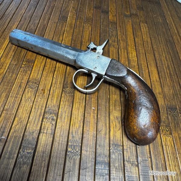 GROS PISTOLET DE D�FENSE A COFFRE DE FORT CALIBRE 17 mm PARFAITEMENT FONCTIONNEL CHEMIN�E NEUVE