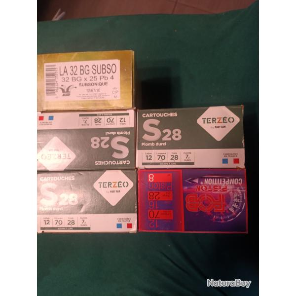 Lot 125  cartouches