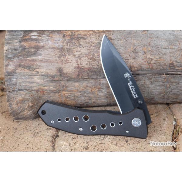 Couteau Smith&Wesson ExtremeOps Lame Drop Point Inox Noire Manche Aluminium Linerlock Clip 10CP