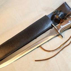 Bon Couteau dague de chasse  de grande dimension chasse ou autre -  EBR24BOW008
