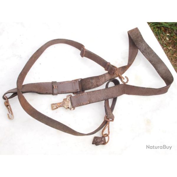 lot deux sangles cuir fauve officier arm�e de l'air de l'occupation fran�aise en 1944 - WWII