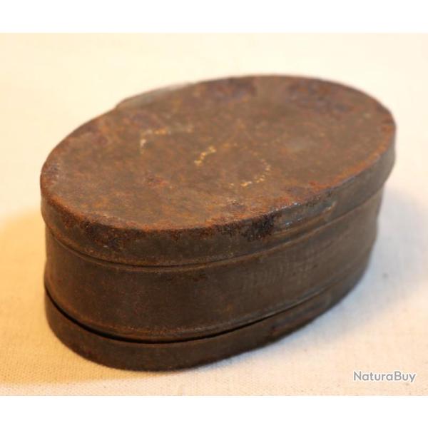 ARMEE FRANCAISE - boite graisse pied + armement mod�le r�glementaire arm�e fran�aise - WWI