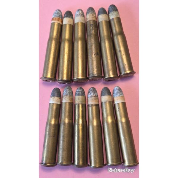 Un lot de 12 cartouches de Gras mod 1879 TBE poudre noire divers marquages .Franco de port .