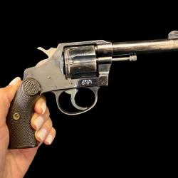 MAGNIFIQUE COLT NEW POLICE cal. 38sw num&eacute;ro 3382