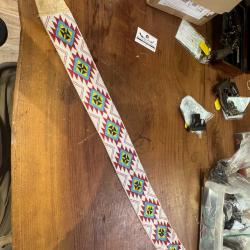 superbe ceinture indienne perl&eacute;e. longeur 98 cm