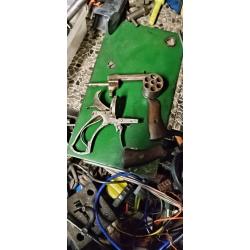 Revolver pour pi&egrave;ces