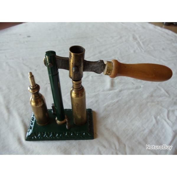D�samorceur et r�amorceur sur socle en calibre 16.