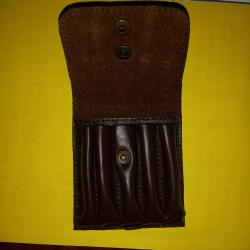 Vend pochette pour balles grande chasse en cro&ucirc;te de cuir neuve 5 emplacements