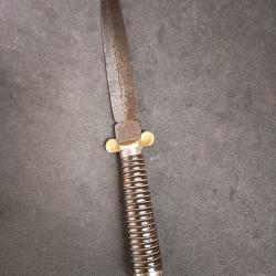 Raro cuchillo antiguo