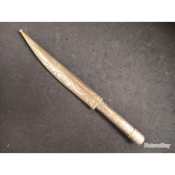 Daga �rabe plateada