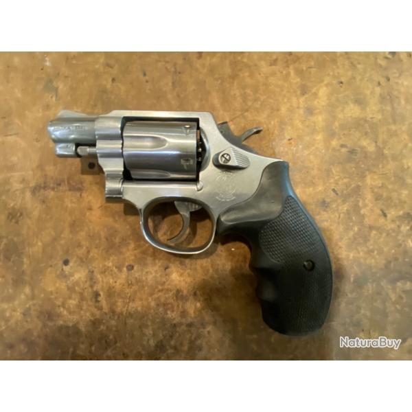 Revolver smith et wesson cal 38 en cat�gorie B