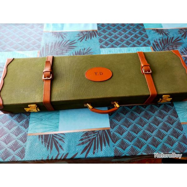 Mallette de luxe de type Alexandre Mareuil pour fusil superpos� ou juxtapos� canon de 77cm maximum !