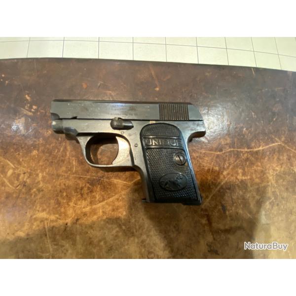 Pistolet Unique calibre 6.35 cat�gorie B
