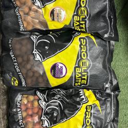 Op 1 � lot de 10,5kg de Bouillettes pro &eacute;lite baits 24mm lot 45