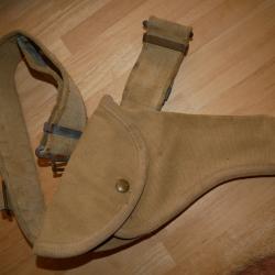 Holster de Revolver WEBLEY avec ceinturon en WEB ANGLAIS WW2 parfait pour remonter un mannequin