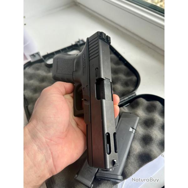 Glock 17 C (Compens�)