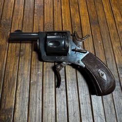 REVOLVER BULLDOG  6 coups calibre 320 ELG