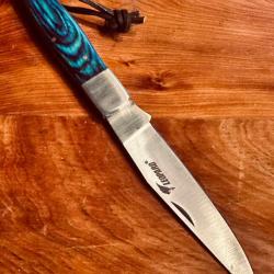 Couteau pliant L&eacute;opard avec lacet - Bois color&eacute; bleu - Ench&egrave;re 1.00 �