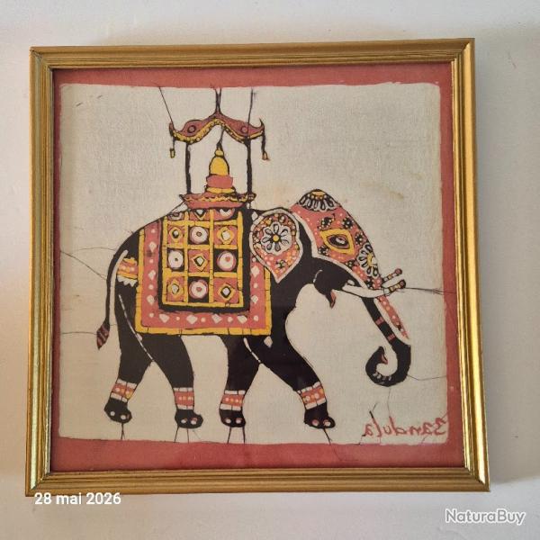 Carr� de soie encadr�, �l�phant oriental sign�    Sanbula