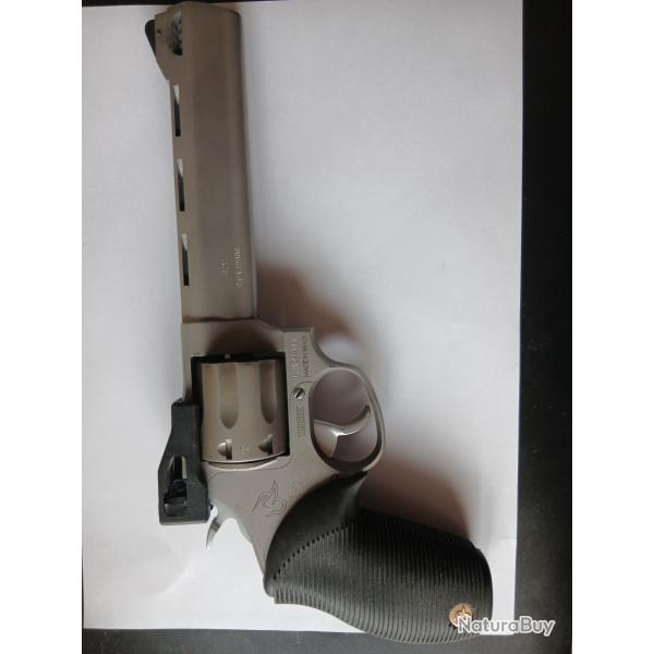 Revolver 357 Magnum double action Mod. 627 TRACKER Compens� G�n. 2  Calibre: 357 Magnum Barillet 7 c