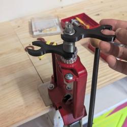 Clef 2 en 1 pour outils de rechargement LEE (outils et ecrous)