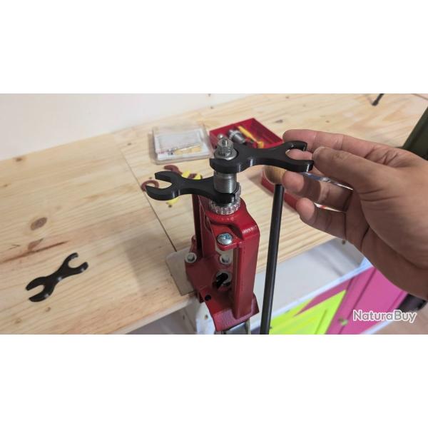 Clef 2 en 1 pour outils de rechargement LEE (outils et ecrous)
